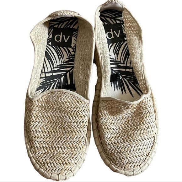 DV Dolce Vita Woven Espadrilles Slip on Loafers Flats Beige Tan Size 6 - Picture 1 of 5